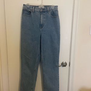 Abercrombie 90s Straight Leg Jeans